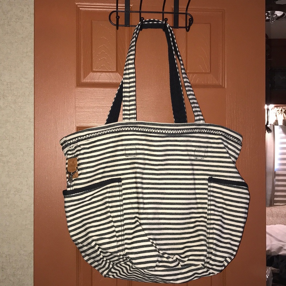 Thirty one shoulder bag